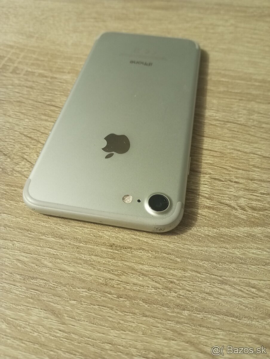 iPhone 7 / 32GB Biely - 5