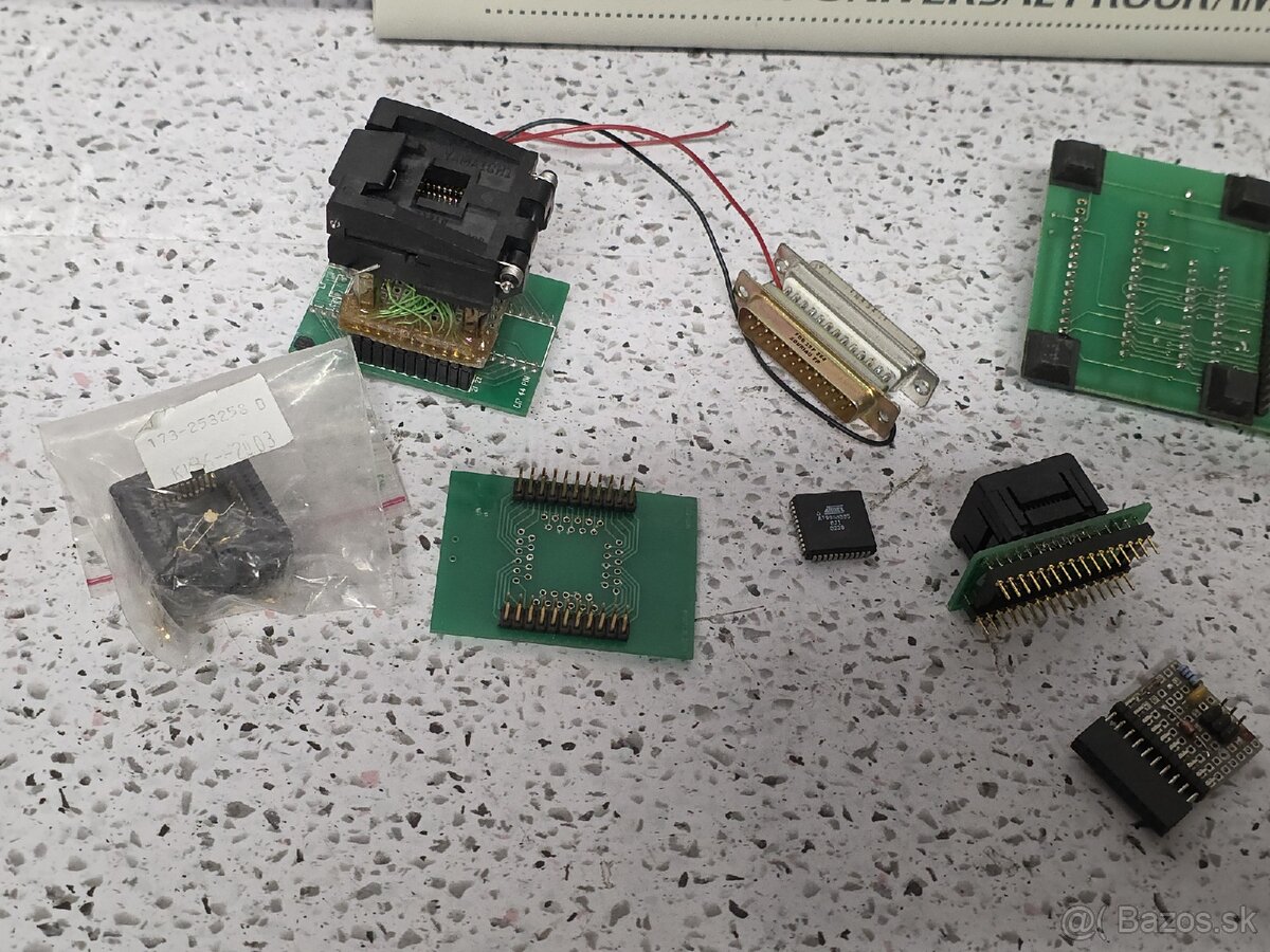 Advantech LabTool-48 》Inteligentný univerzálny programátor - 5