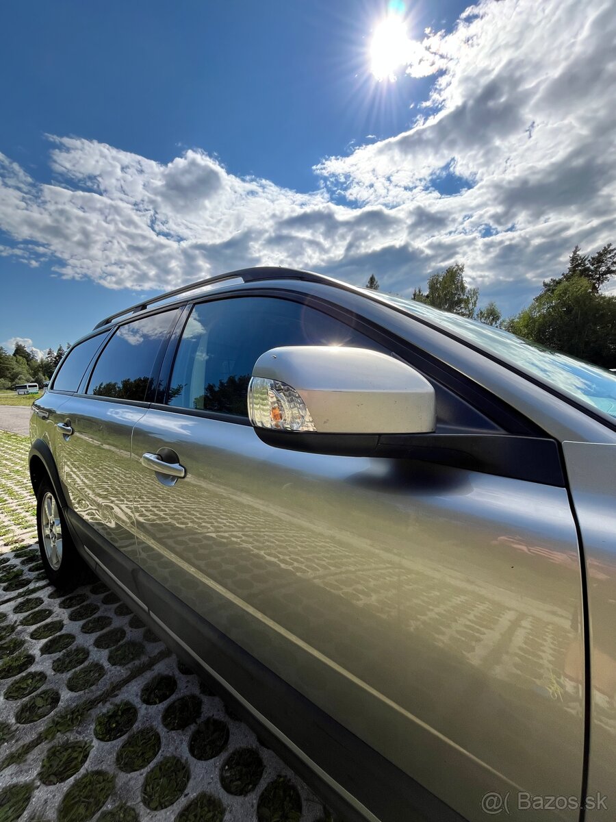 Volvo XC70 D5 AWD Manuál - 5