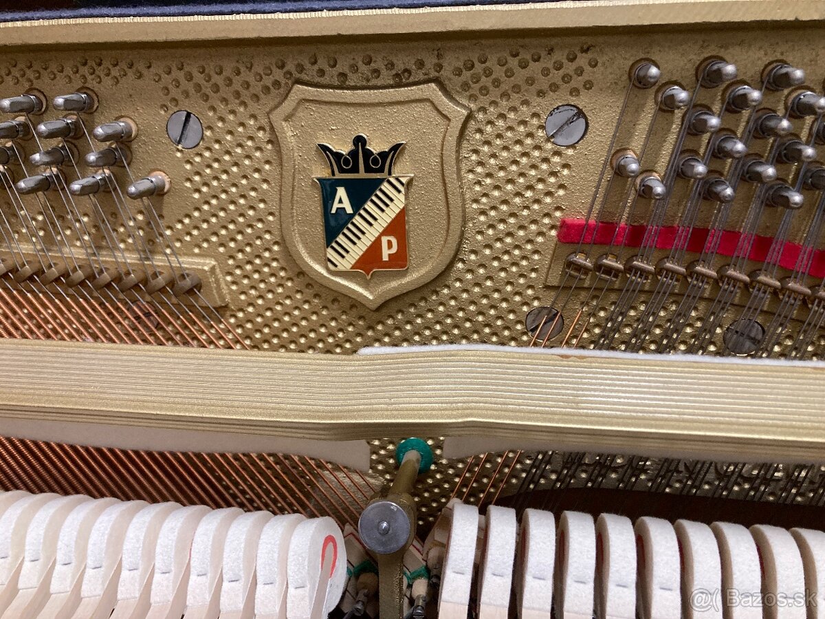 Kvalitný klavír - pianíno Petrof - 5