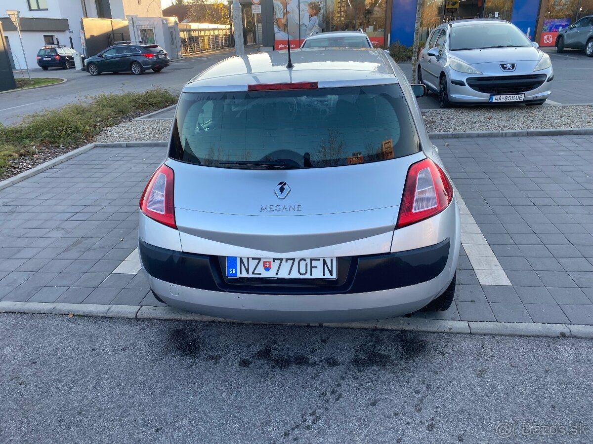 Predám Renaulr Megane ll. 1,6 benzin - 5