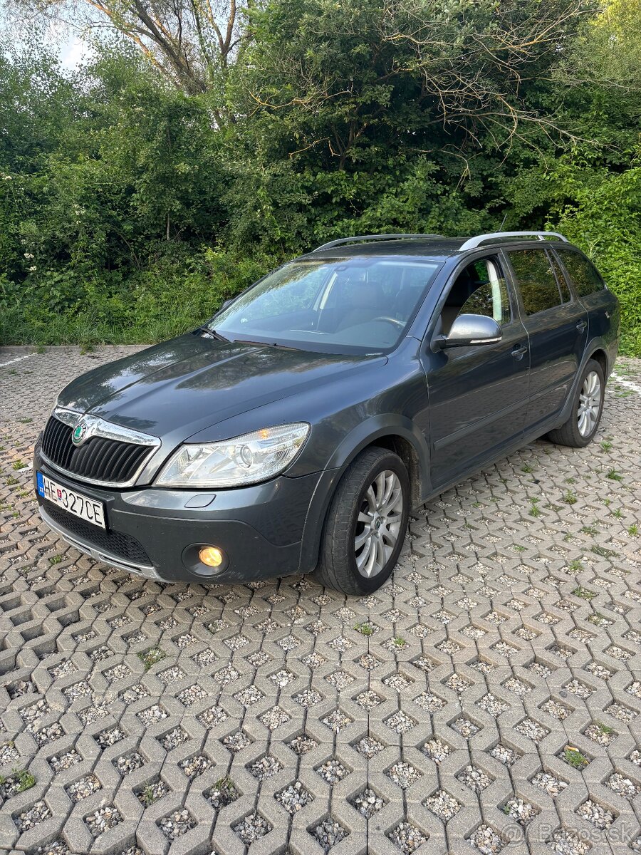 Škoda Octavia II 2.0 TDI SCOUT - 5