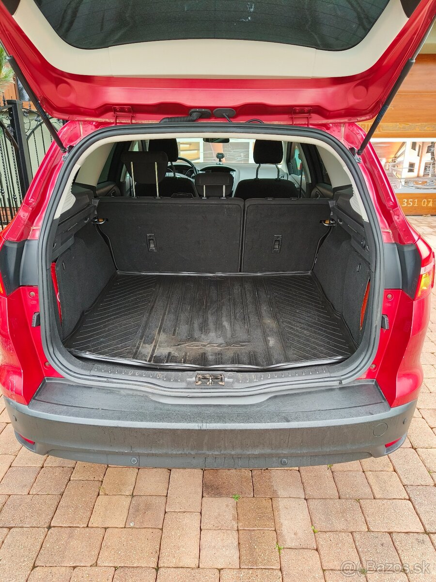 Ford Focus kombi 1.6 - 5