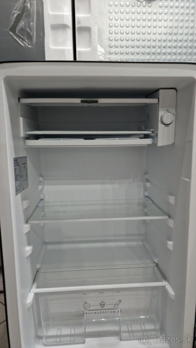 mini chladnička 93l v záruke ešte rok a pol - 5