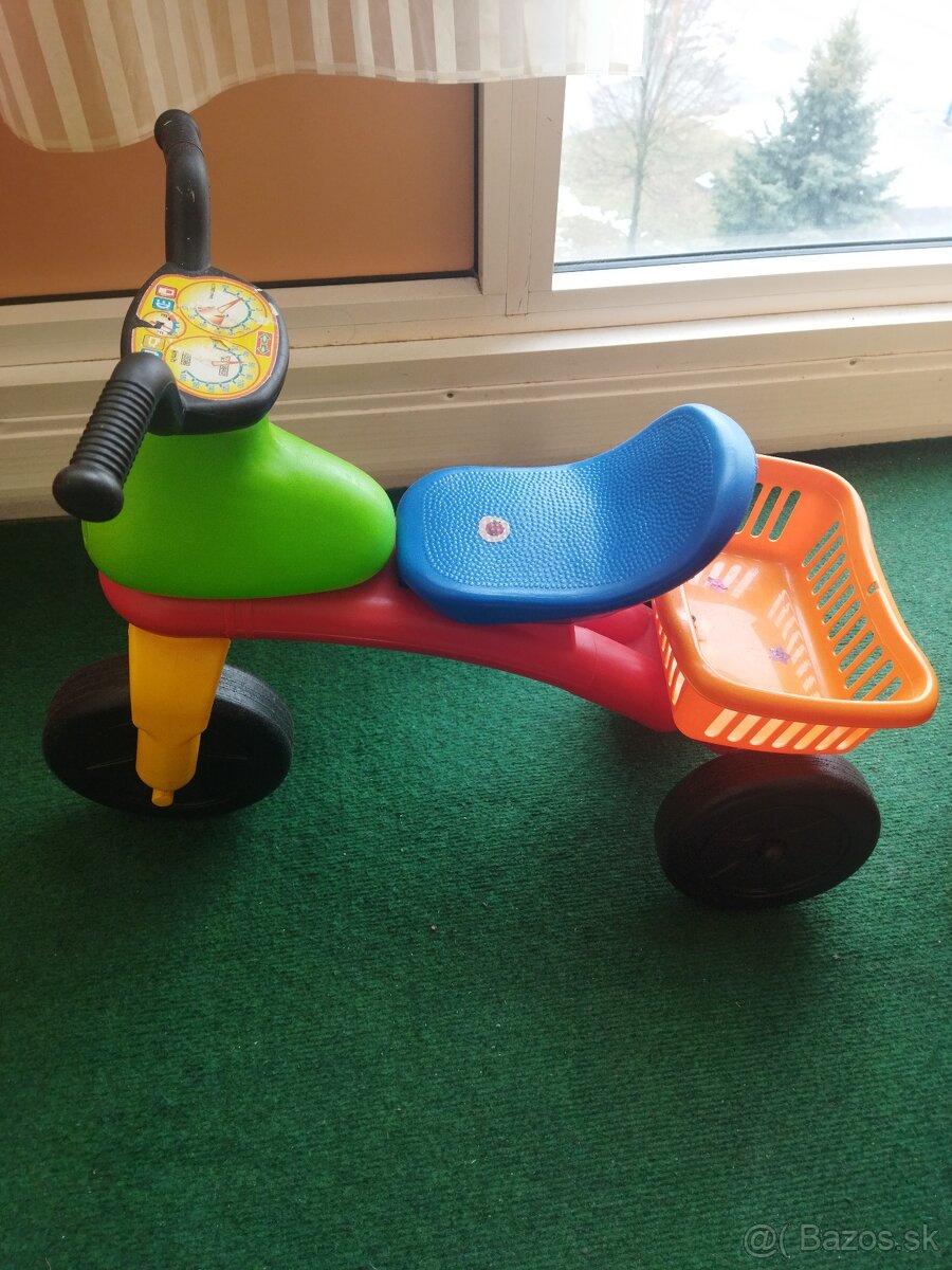Predám odrážadlo a trojkolku - 5