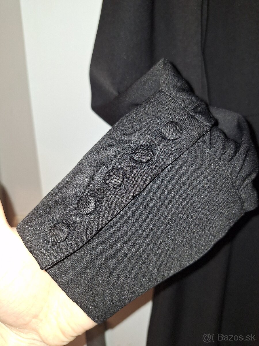 Čierne šaty - 5