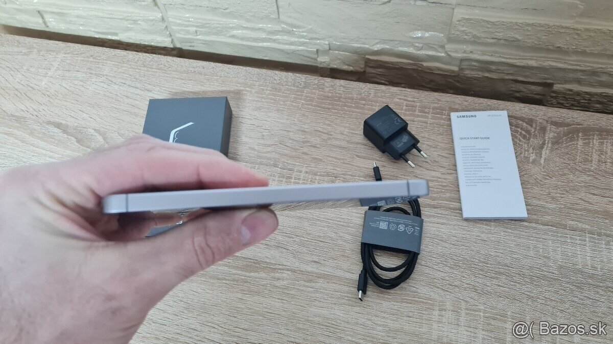 Samsung Galaxy S25 - 5