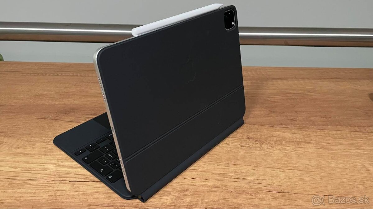 Apple Ipad Pro 11 wi-fi 256GB + pencil + magic keyboard cz - 5