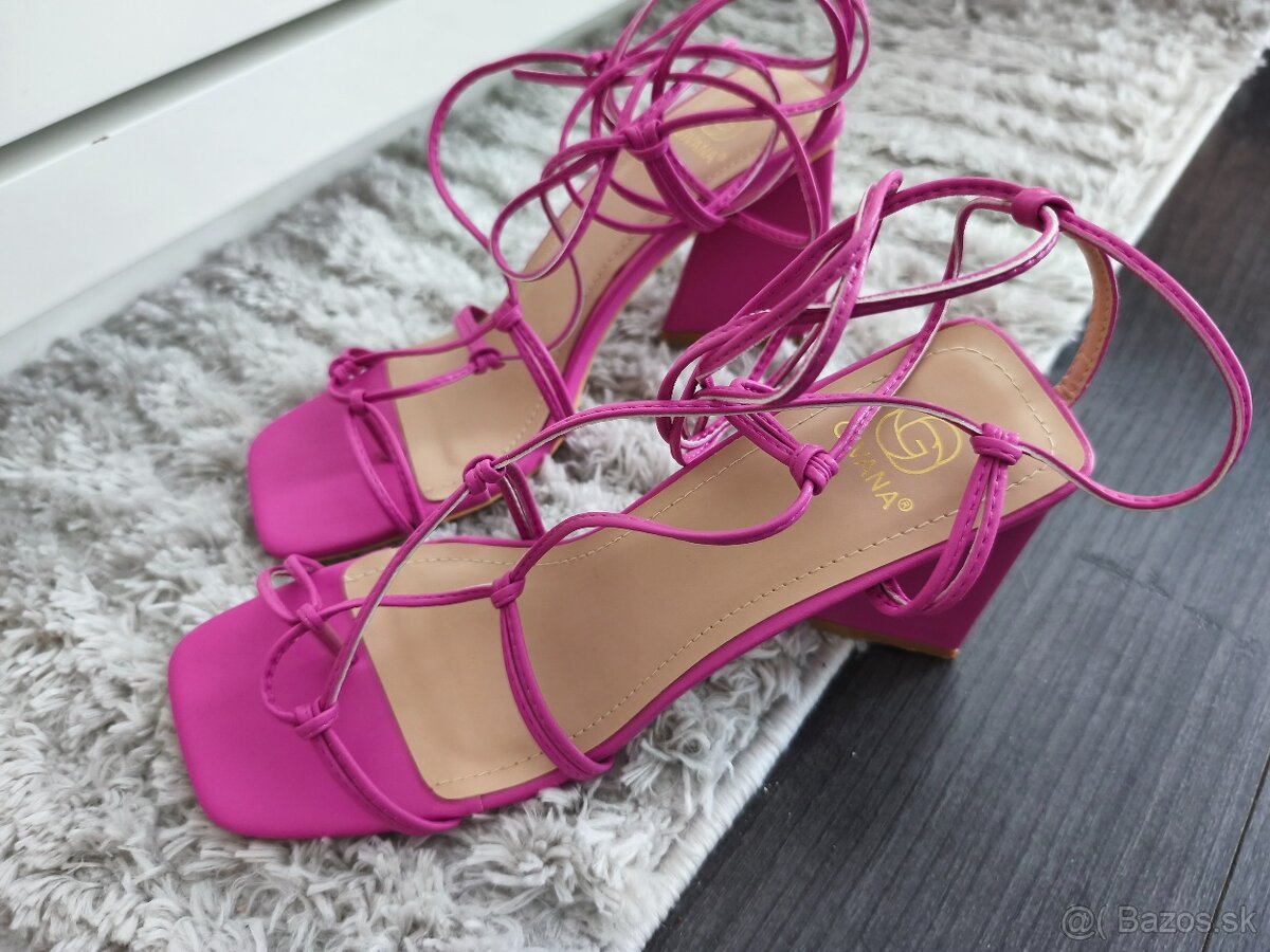 Dámske sandálky 40 - 5