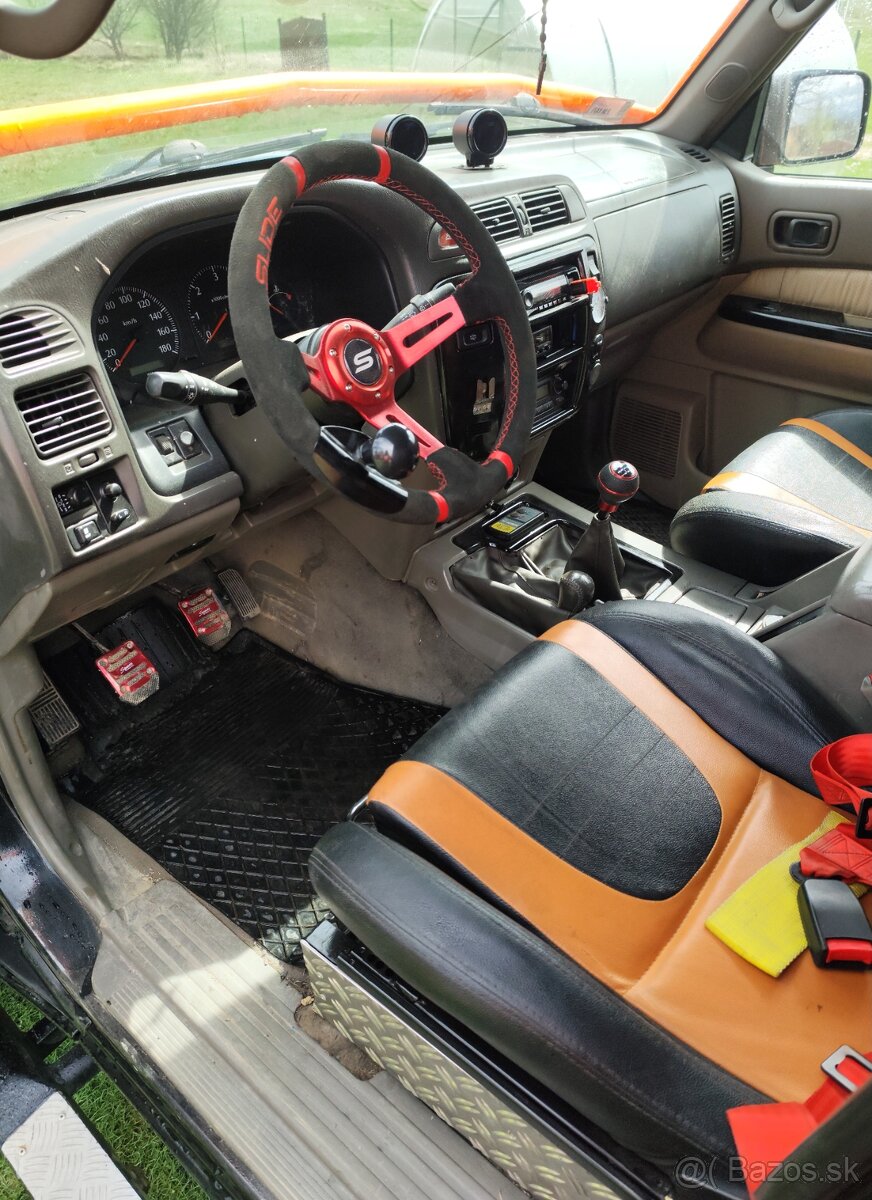 Nissan patrol y61