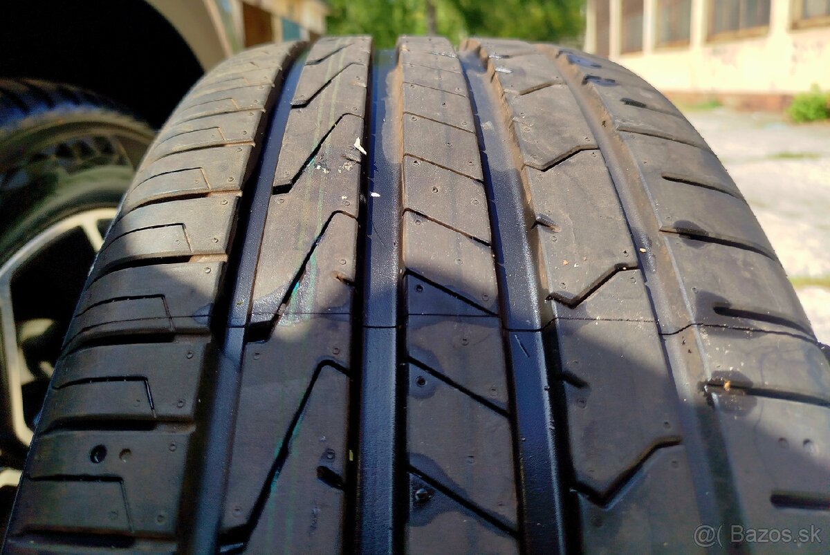 Sada 4 Letne pneumatiky Hankook 235/55 R18 - 5