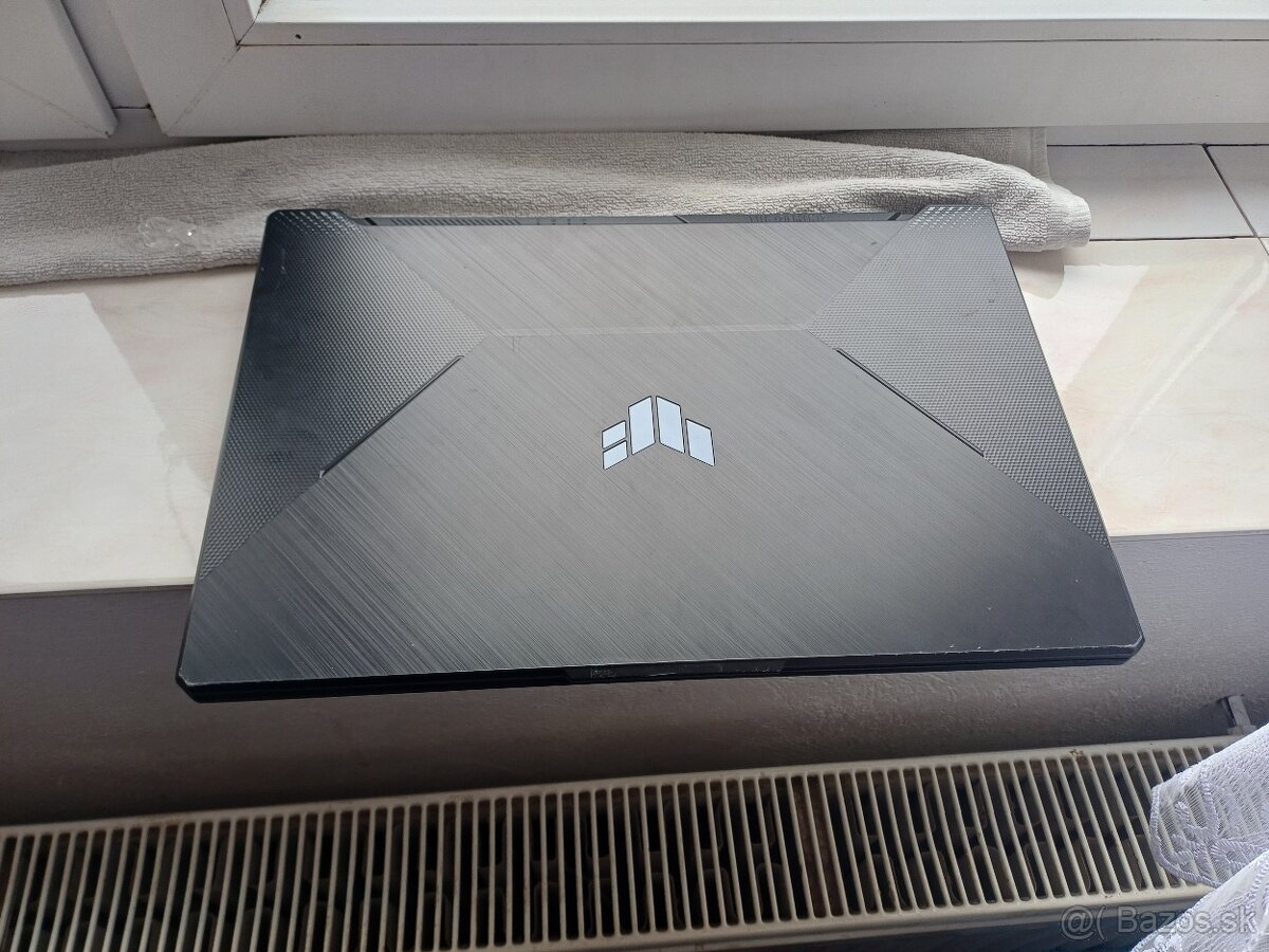 ASUS TUF Gaming F17 - 5