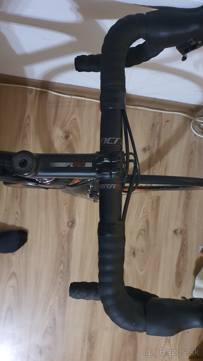 Karbónový cestný bicykel Scott Foil 20 - 5