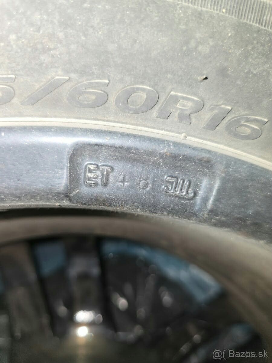 Kolesá Dezent - 215/60 R16 5x114,3 - 5