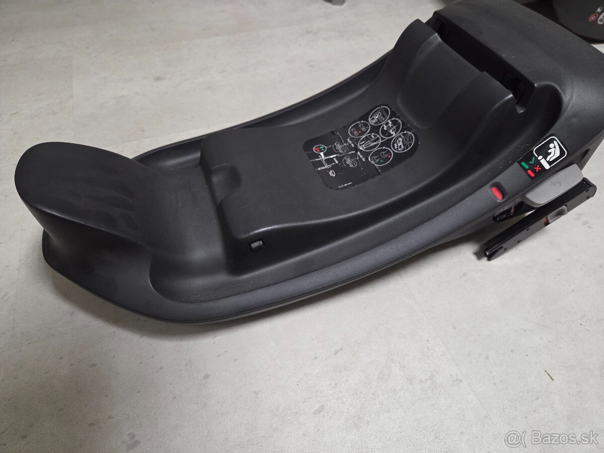 CYBEX Aton B2 i-Size + Cybex Base One - 5