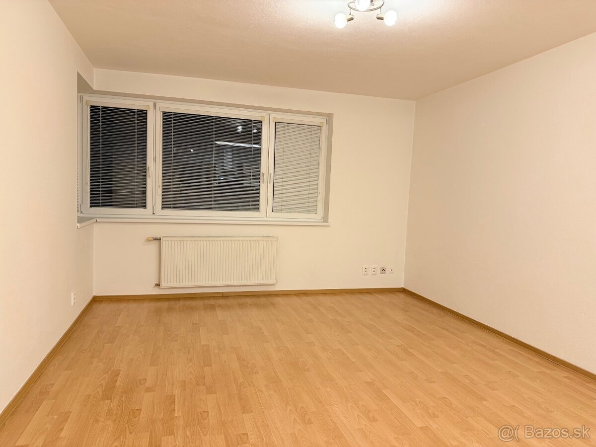 ČIASTOČNE ZARIADENÝ 2izb. BYT S BALKÓNOM, NERUDOVÁ ULICA - 5