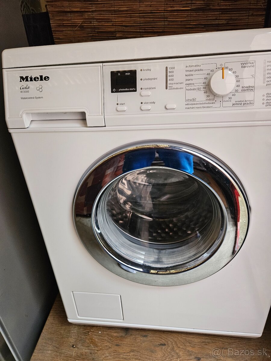 NA PREDAJ:AUTOMATICKÁ PRAČKA,ZN.MIELE - 5