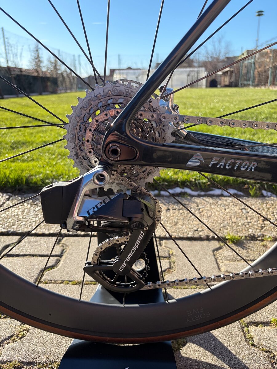 Factor Ostro VAM top stav, top vybava - 5