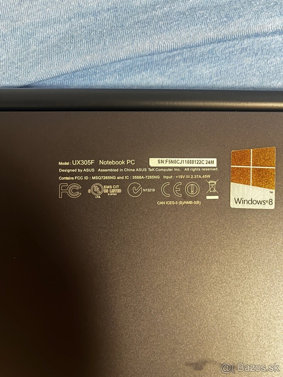 ASUS ZenBook UX305F 13,3” – ultra tenký notebook - 5