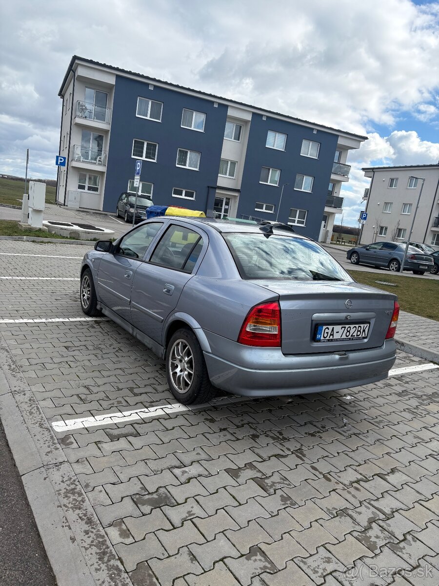 Opel Astra - 5