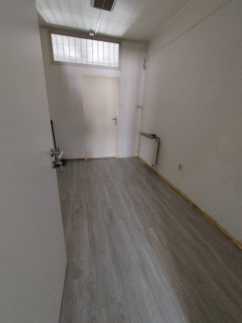 Ponúkame na prenájom kancelárie 33m2, v centre Žiliny - 5