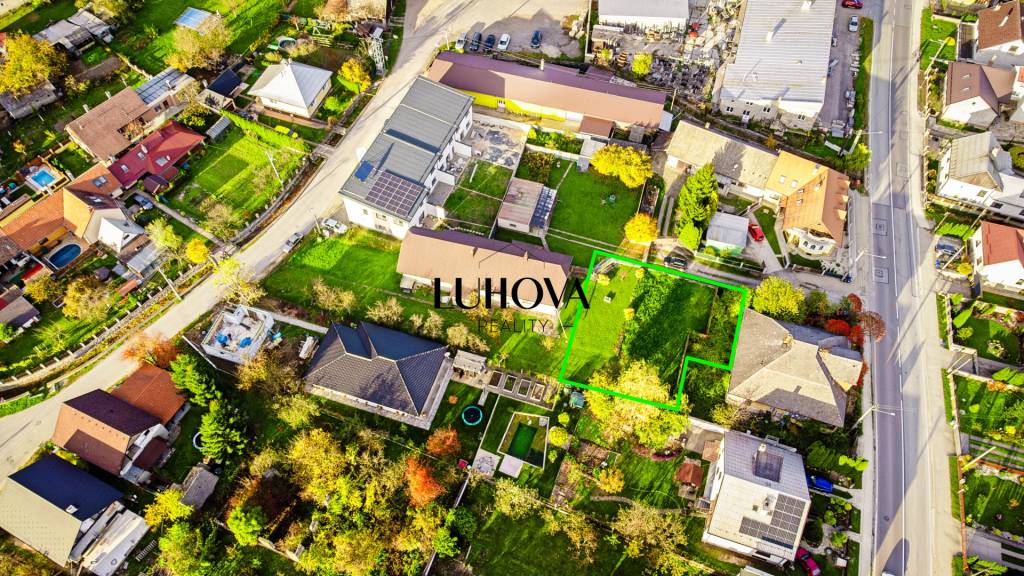 Slnečný, rovinatý pozemok_605m2 - 5