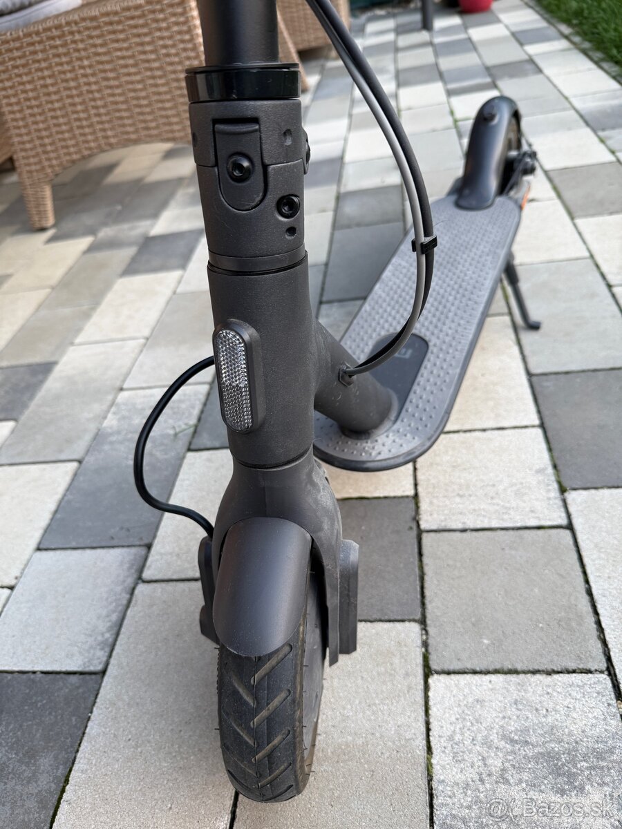 Xiaomi Mi Electric Scooter Essential - 5
