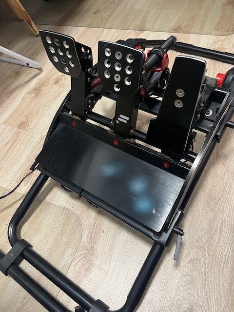 FANATEC Sim Racing Kokpit - 5