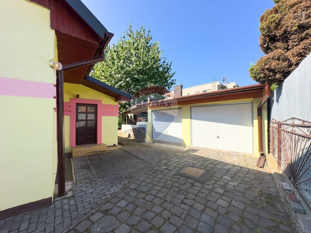 ZNÍŽENÁ CENA Prízemný rodinný dom s 3 izbami | Vajanského - 5