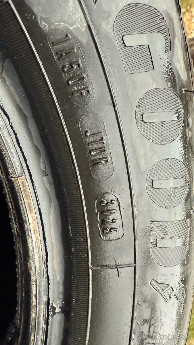 Goodyear efficient grip performance 205/55/16 91H - 5