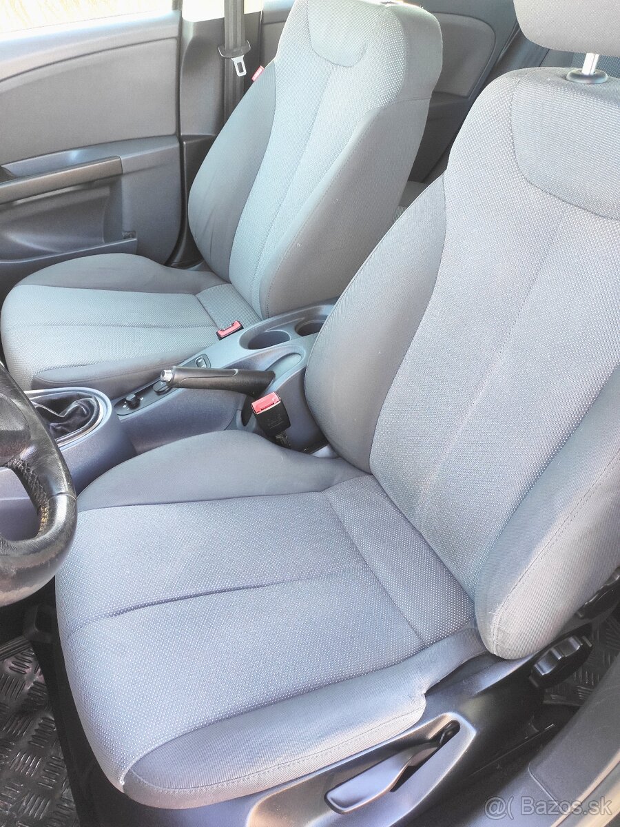Predám Seat Leon - 5