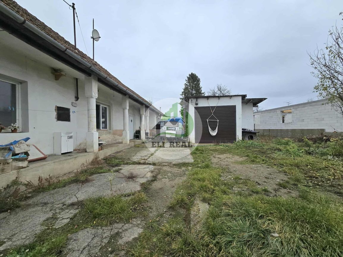 Na predaj rodinný dom v pokojnej časti obce Drienovec, KE ok - 5