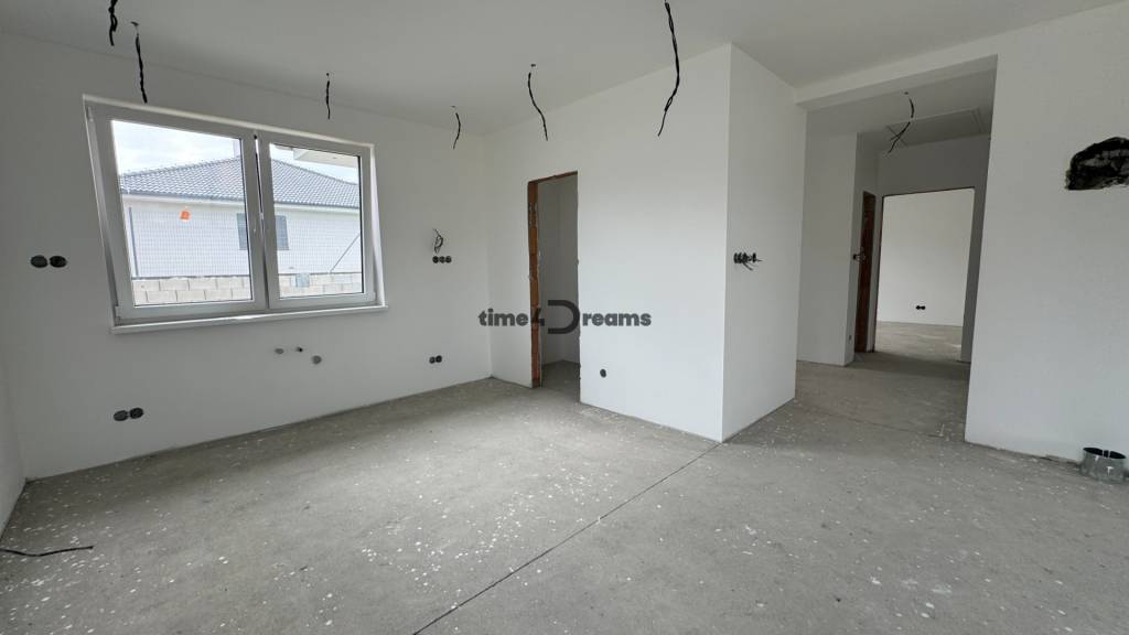 NA PREDAJ Novostavba v Zbehoch - 5