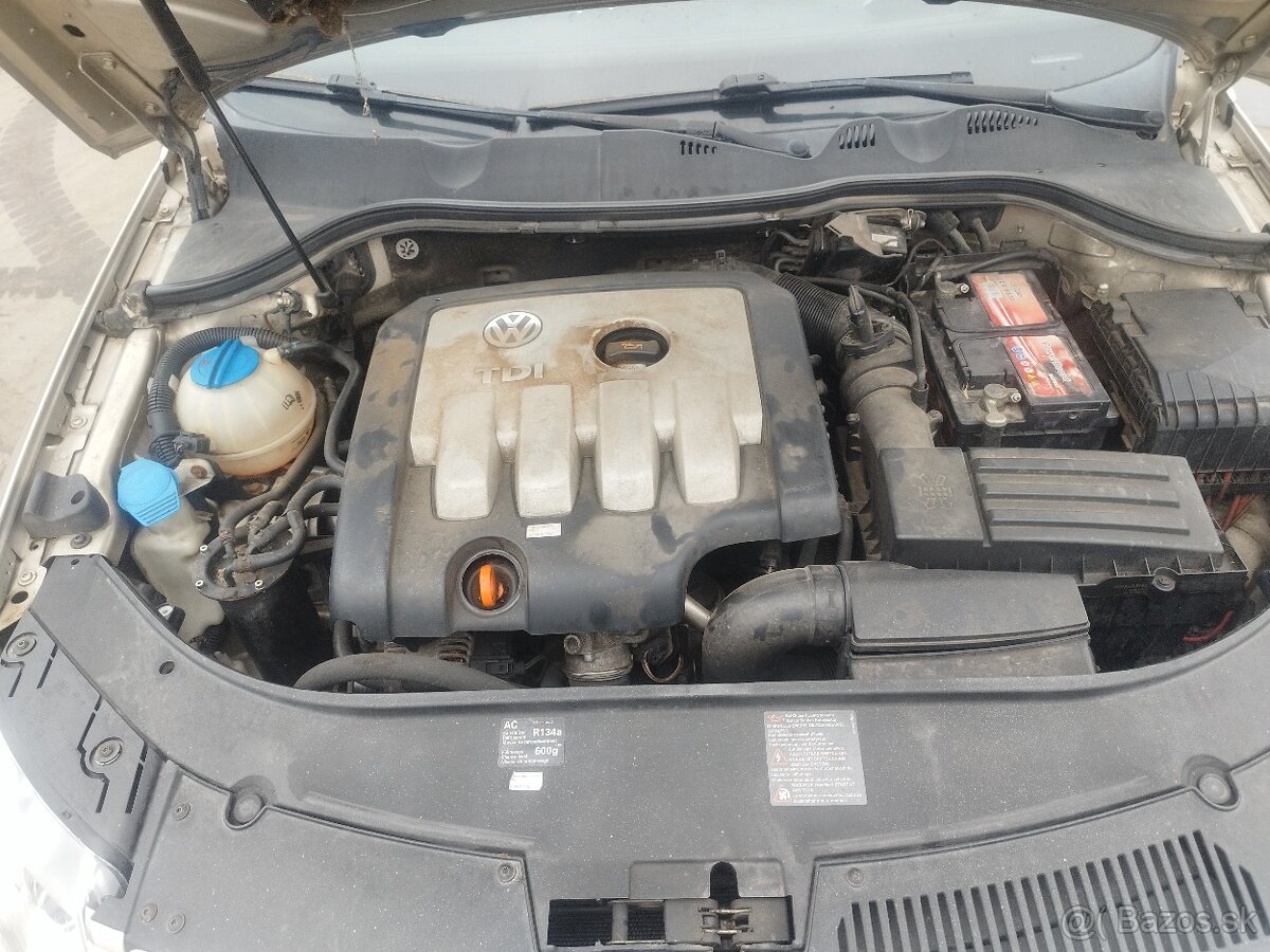 Rozpredám Passat B6, - 5