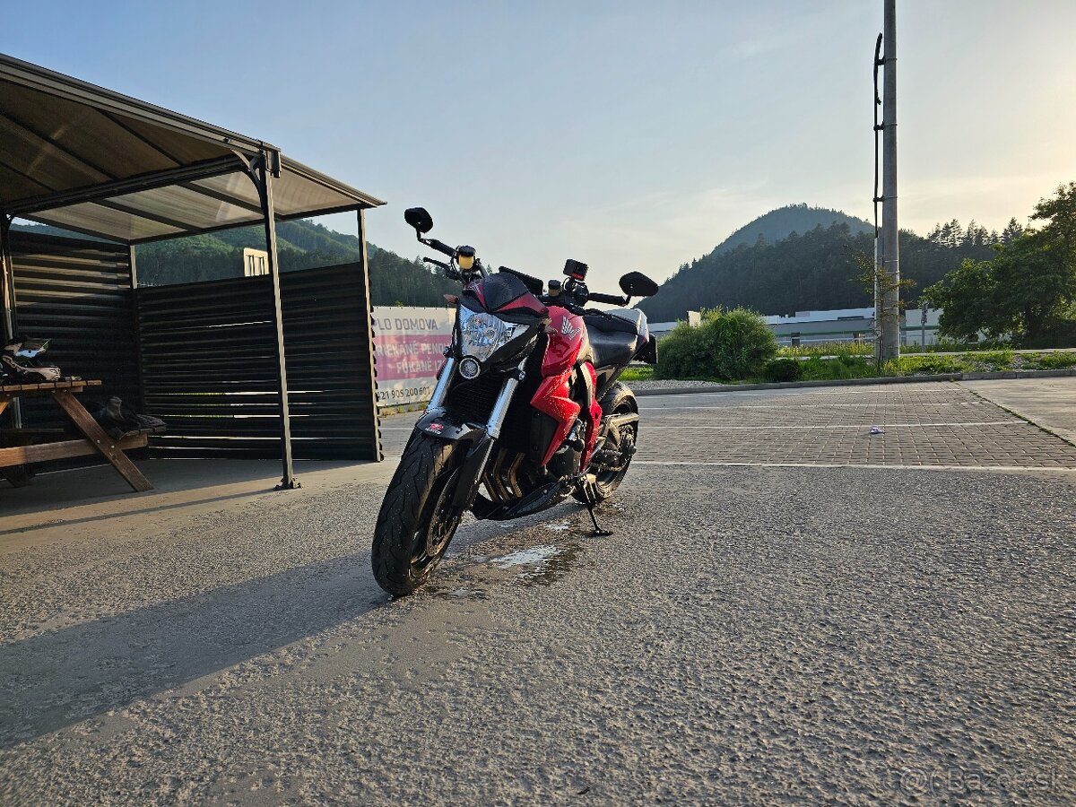 Honda CB1000R 2010 - 5