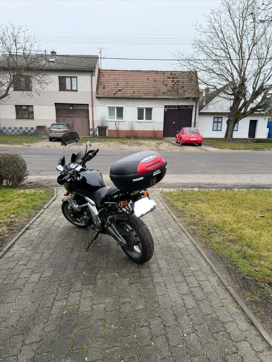 Kawasaki Versys 650 (2007) – 35 kW, vhodná na A2 - 5