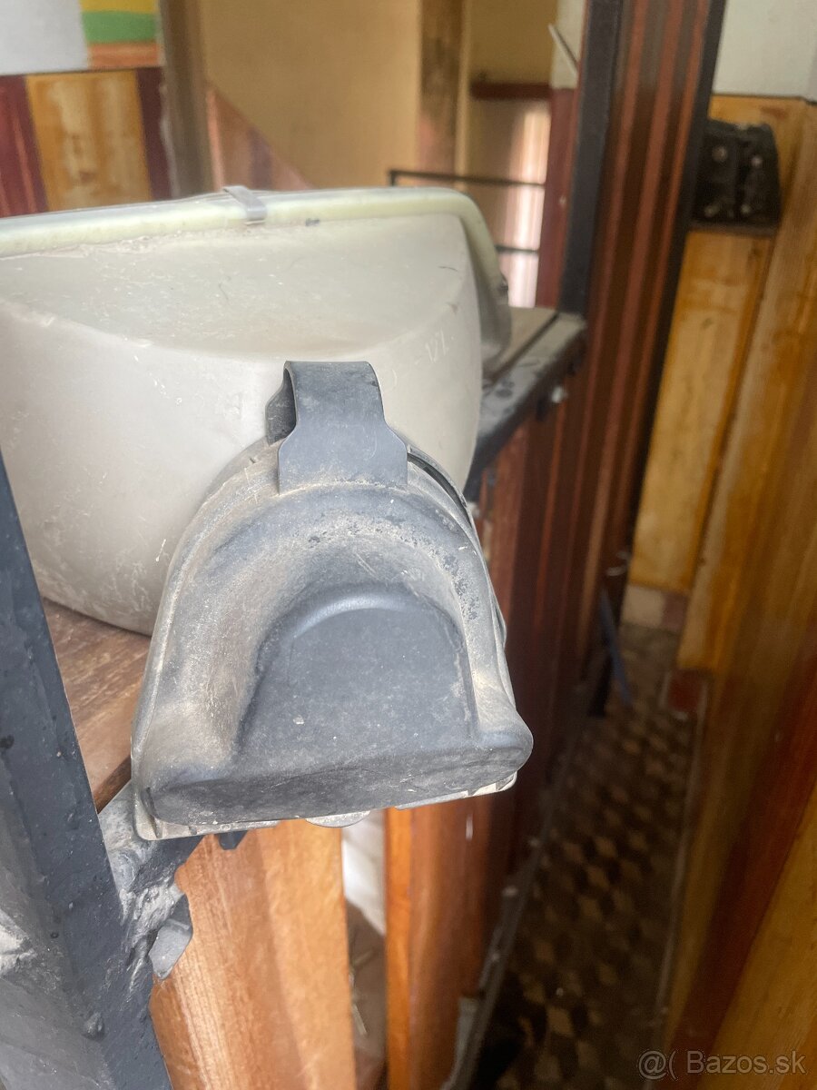 Ľavý predný svetlomet VALEO pre Peugeot 106 - 5