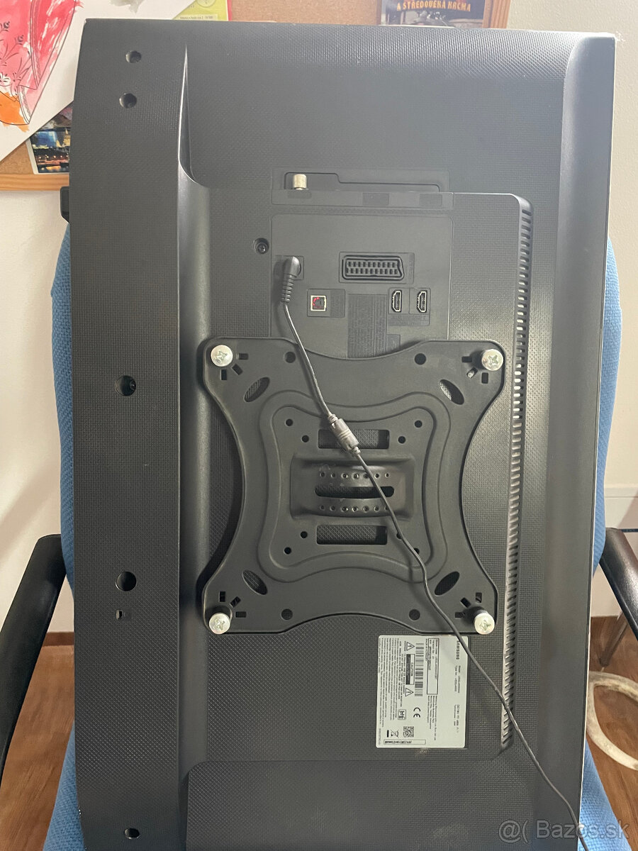 Samsung UE32J4000 - 5