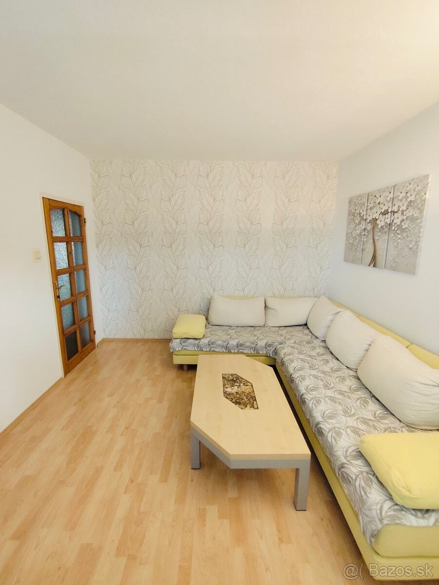 Prenajmem zariadení 3 izbový byt s balkonom na Novom Juhu - 5