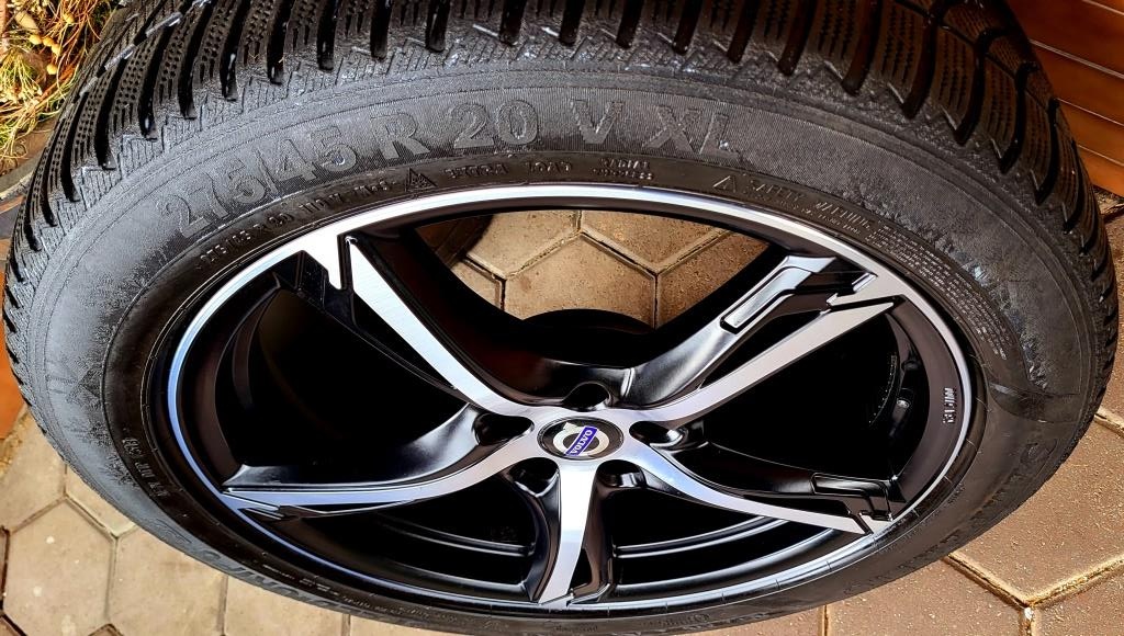 Alu R20 5x108 Volvo XC90 + zimné 275/45R20 - 5
