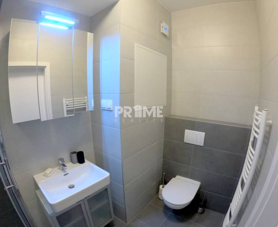 Pekná Garsónka, REKONŠTRUKCIA, BALKÓN, Zuzany Chalupovej, Pe - 5