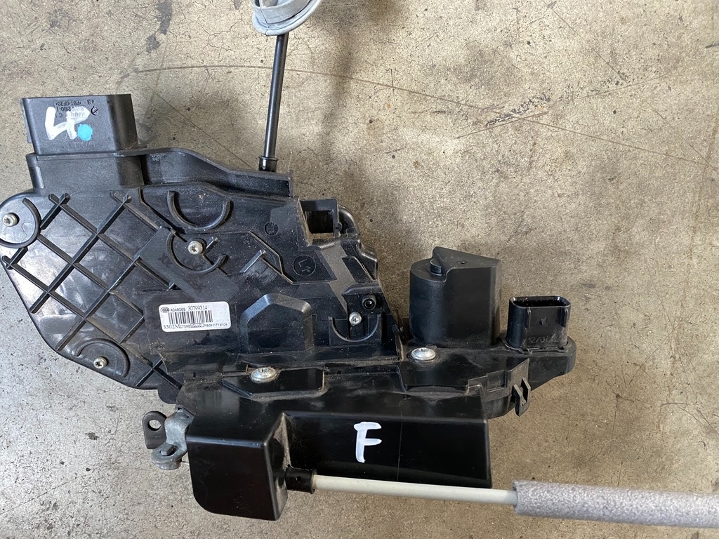 Rozpredam volvo XC60 I 2,4 d4 2008-2016 - 5