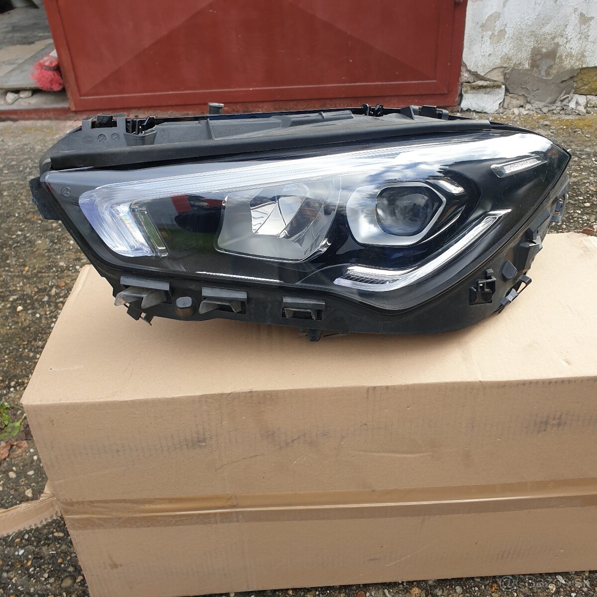 Mercedes CLA Svetlomet - 5