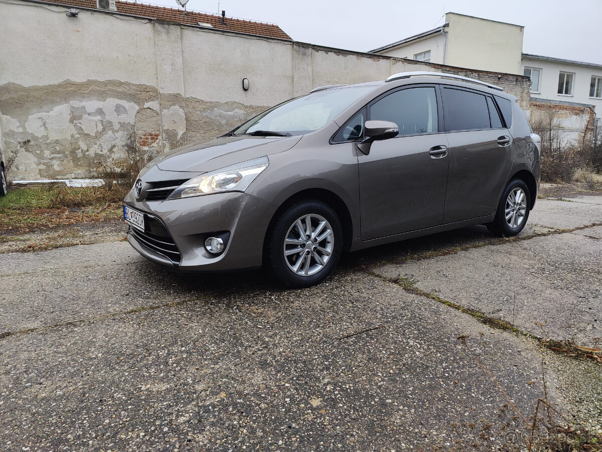 Toyota Verso, 1,8 benzín, r.v. 2017 - 5