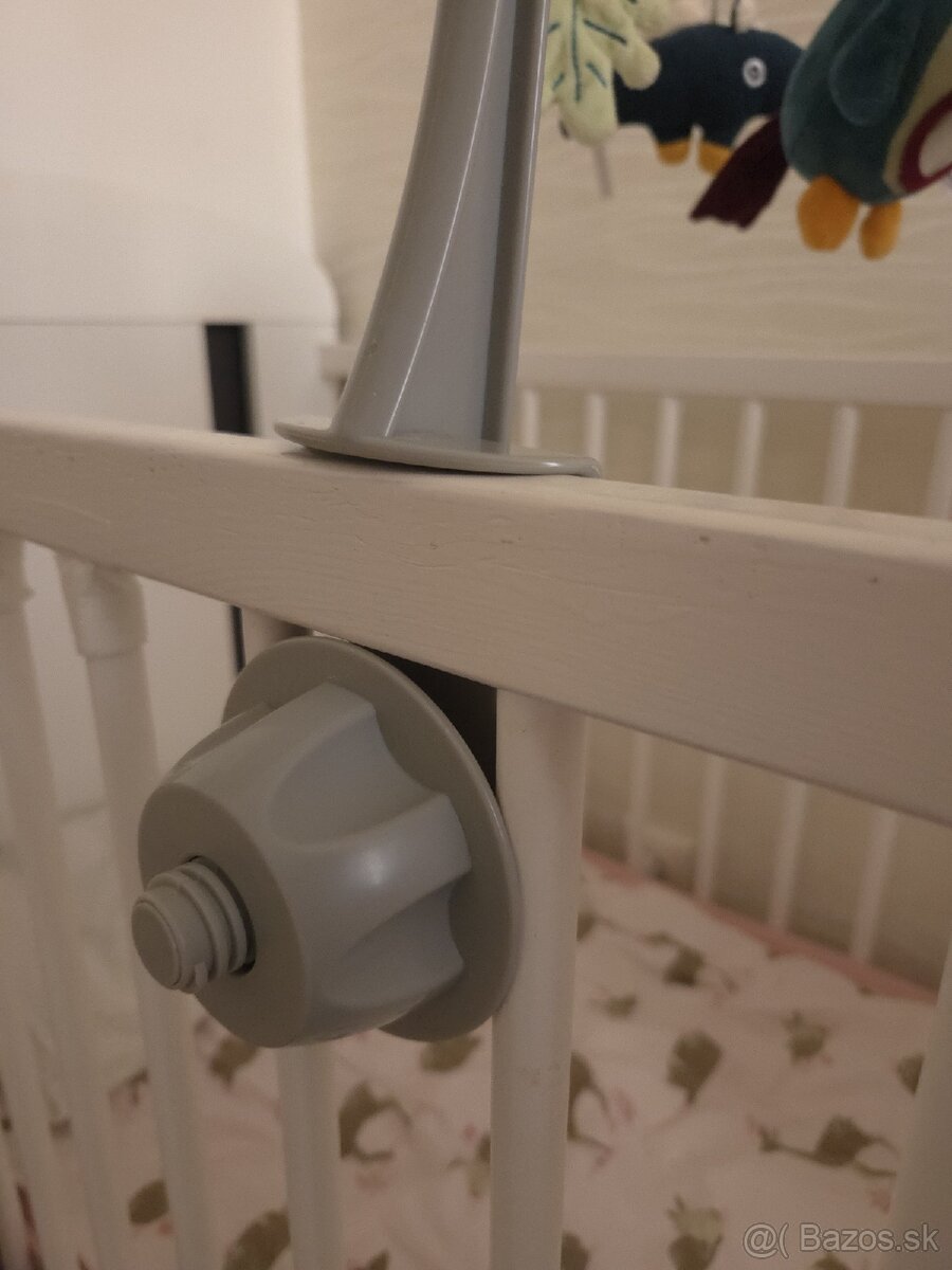 Kolotoč nad postieľku - 5