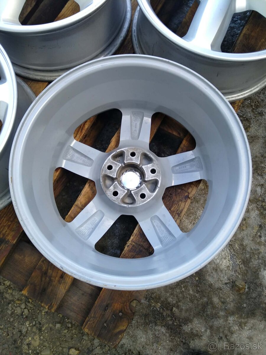Alu 5 x 114,3 R 17 + pneu. - 5