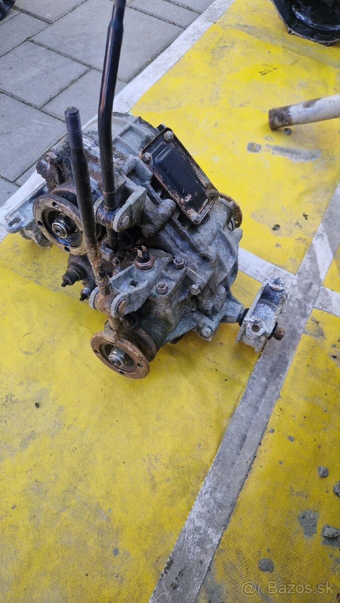 Lada niva 5 stupňová prevodovka a prídavná.