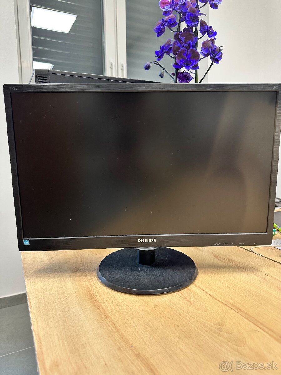 Herné počítač a monitor - 5