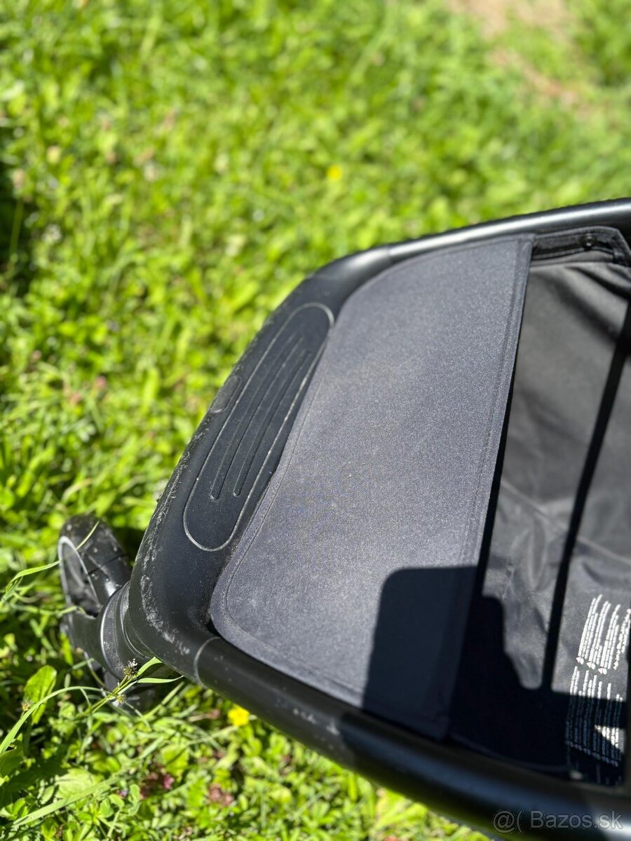 Britax Römer Kočík Strider Black Shadow - 5