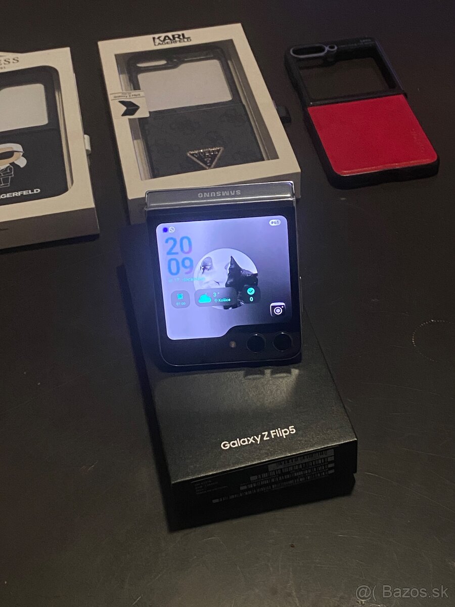 Samsung Galaxy Z Flip 5 256GB - 5